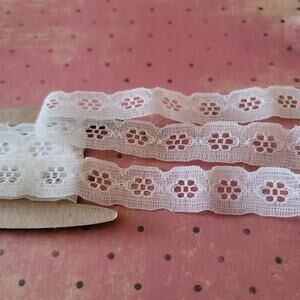 3/4" Wide Lace - 3 Yards -  Style# A-04
